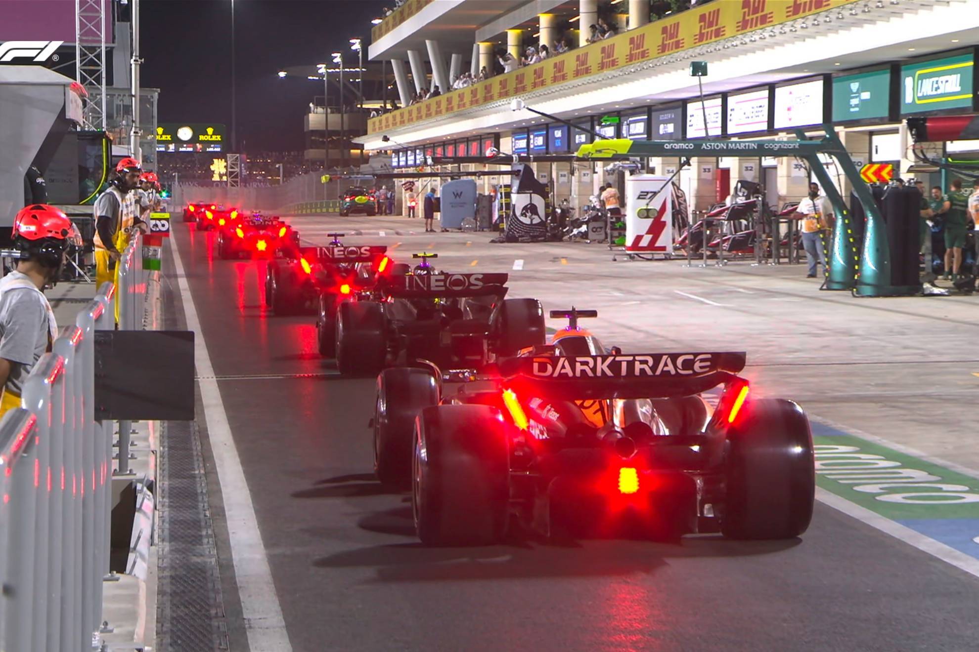 Los Pirelli se deforman y la FIA podr�a obligar a tres paradas