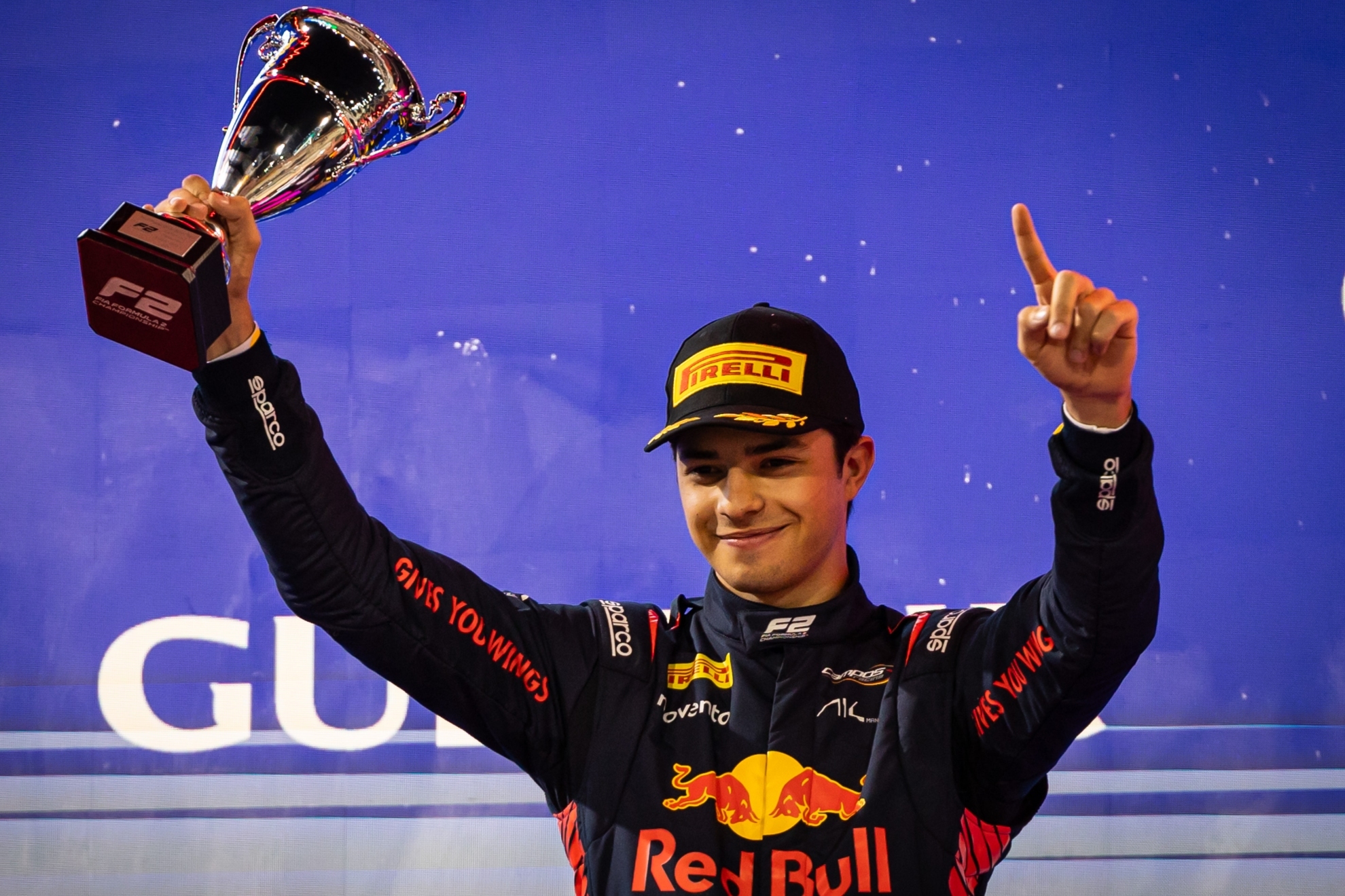 Verstappen celebra su tercer puesto en el Sprint de Bahr�in.