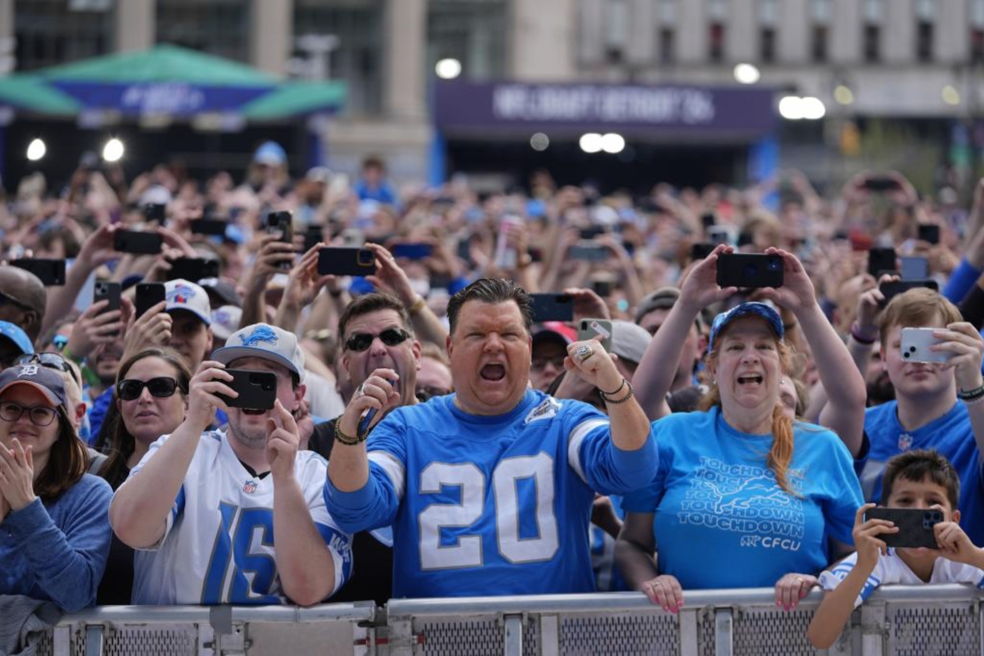 El Draft de la NFL en Detroit bate el r�cord de asistencia con 700.000 personas