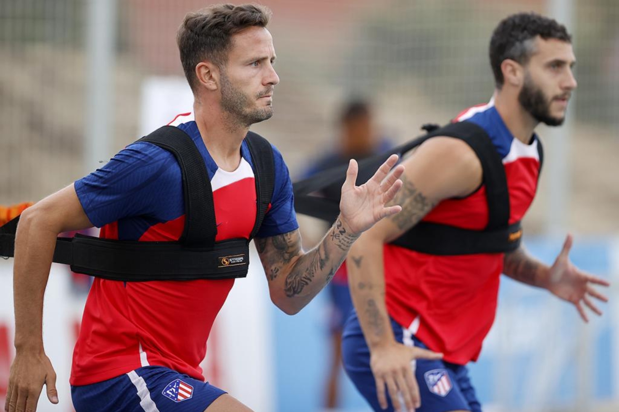 Hermoso y Sa�l en un entrenamiento del atl�tico.