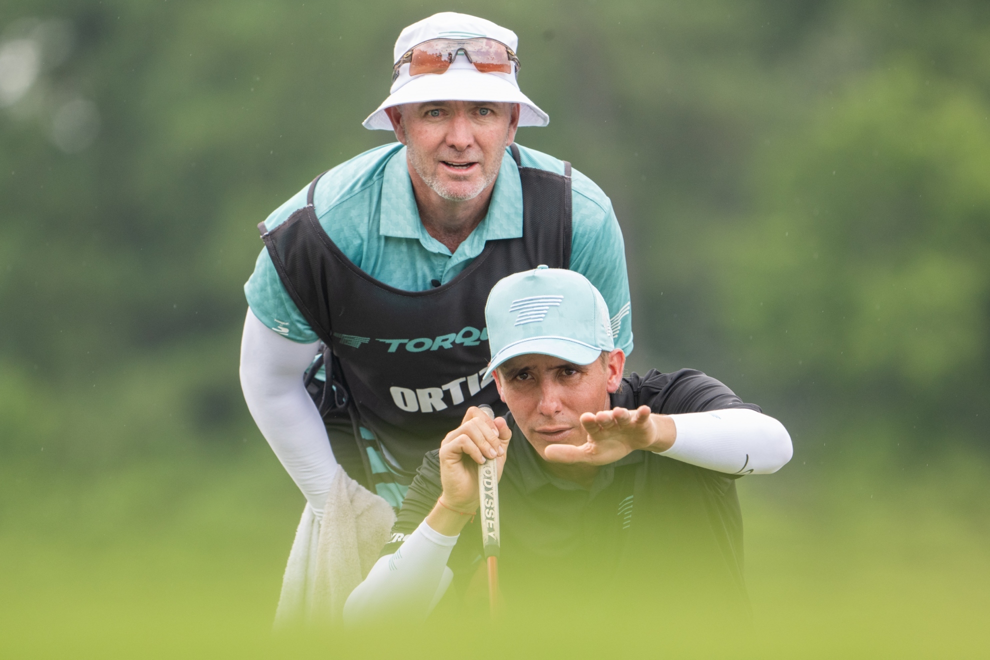 Carlos Ortiz lee un putt en la �ltima jornada del LIV Golf de Houston