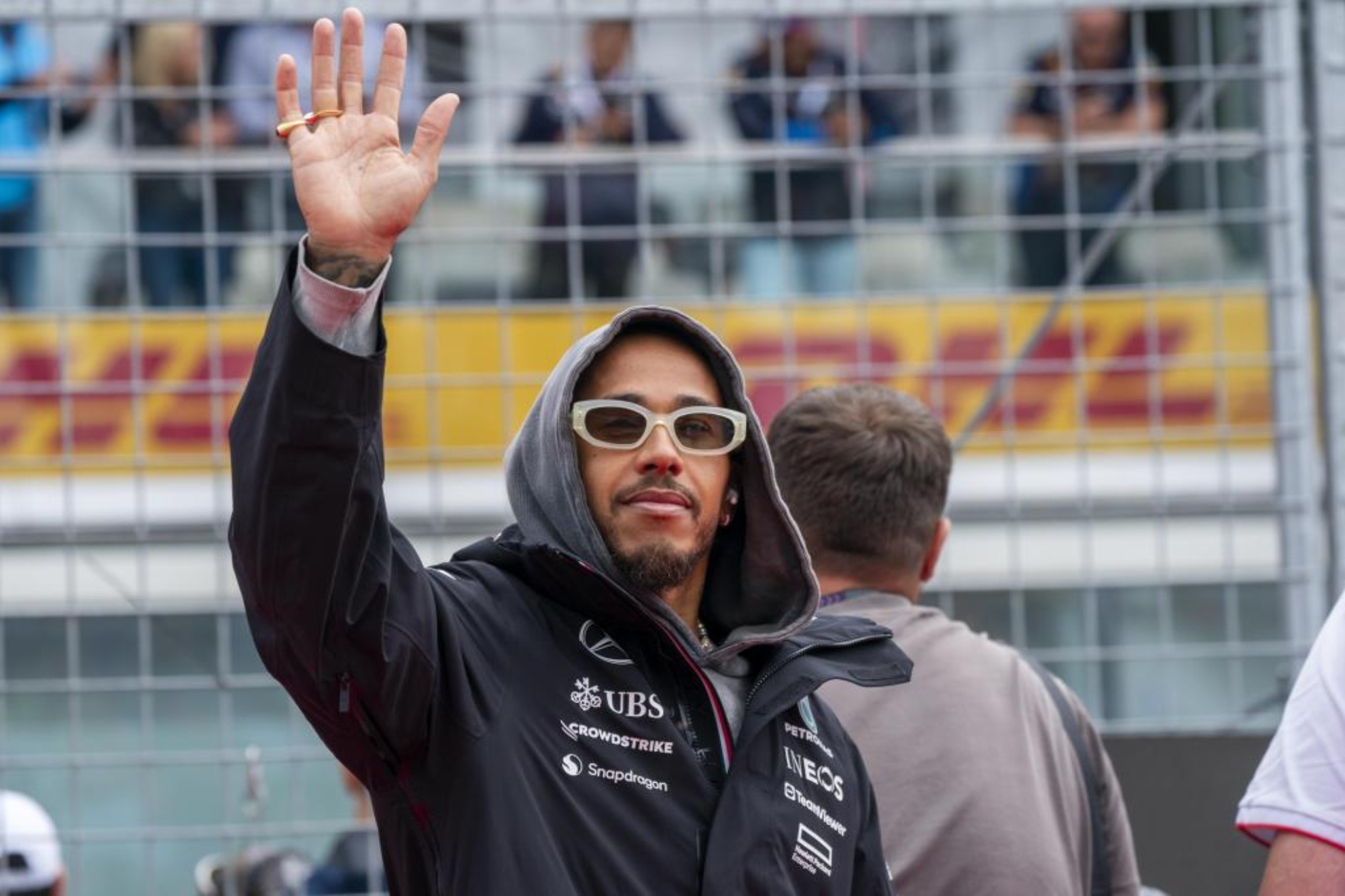 Lewis Hamilton saluda a los fans en Canad�.