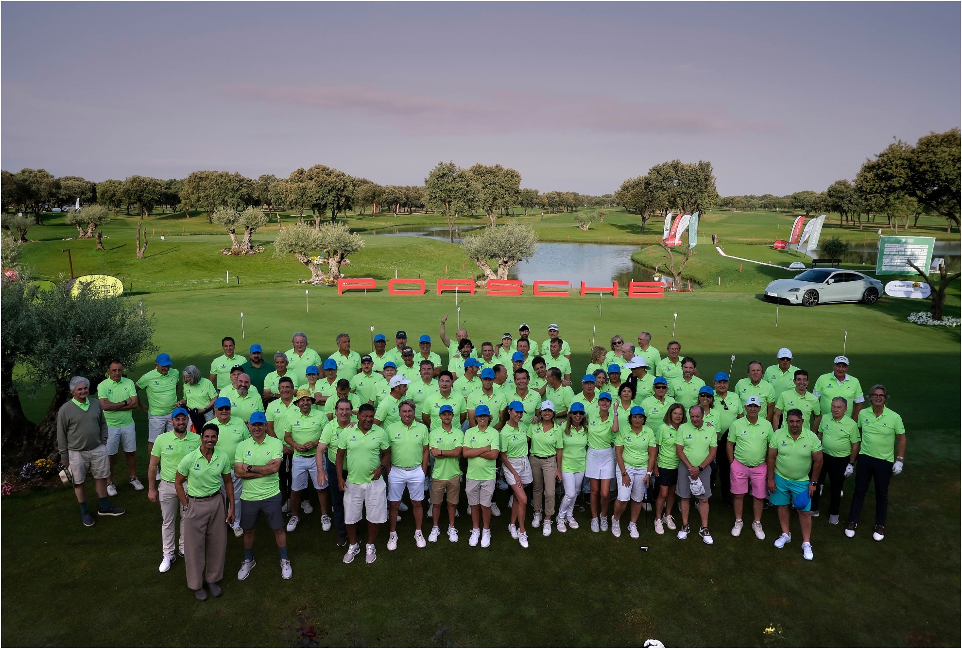 Foto de familia del torneo de golf Schuster & Friends