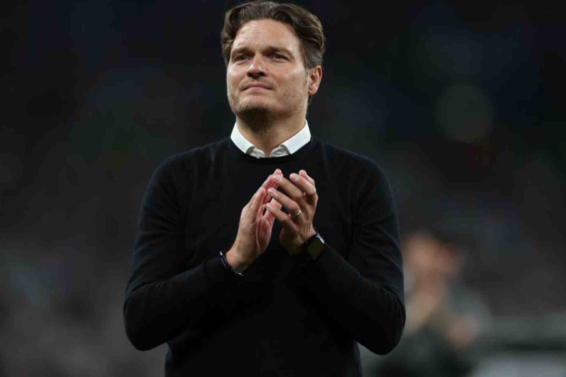 Edin Terzic, entrenador del Borussia Dortmund.