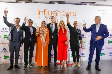 Luis Zahera, Cayetana Guillén Cuervo y Ray Zapata, premiados en los Influencers Awards
