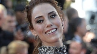 Cansu Dere, la reina de belleza turca que se convirtió en actriz