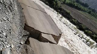 Ica: pueblo de Huayrani quedó aislado tras derrumbe de carretera producto de lluvias y huaicos | VIDEO