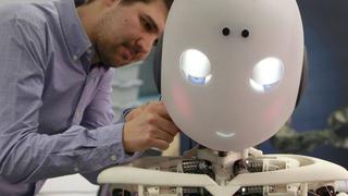 FOTOS: Roboy, el robot con apariencia de niño que prueba novedoso sistema de tendones artificiales