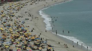 Uso de bloqueadores, lentes y sombreros no debe ser solo en la playa