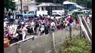 Terremoto en Indonesia: las imágenes de la gente escapando tras la alerta de tsunami