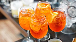 Aperol spritz: ¿cómo preparar el cóctel más refrescante del verano?