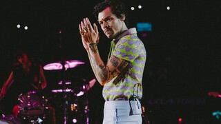 La rápida reacción de Harry Styles tras romper sus pantalones en pleno concierto