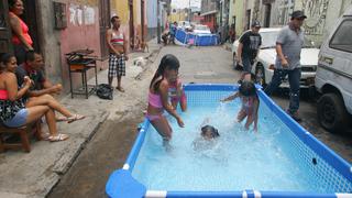 Las piscinas y el primer domingo de carnavales en Lima [Fotos]