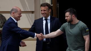 Francia, Alemania, Italia y Rumanía apoyan candidatura “inmediata” de Ucrania a la UE