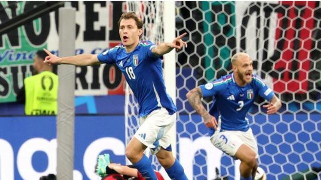 Italia usa camiseta azul sin que ese color aparezca en su bandera: este es el sorprendente motivo