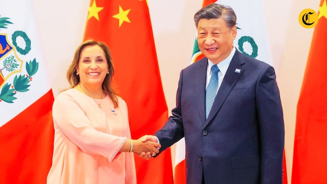Dina va a la China sin mochila congresal, la crónica de Fernando Vivas