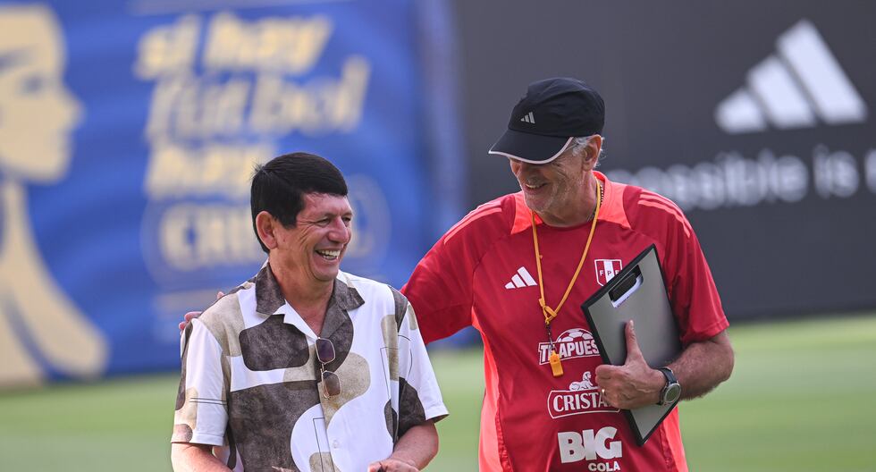 Agustín Lozano y Jorge Fossati presentes en los entrenamiento de la 'Bicolor' previo a los amistoso. (Foto: Selección Peruana).