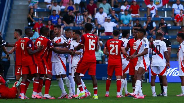 Lo que no se vio de la derrota de Perú ante Canadá: la reacción a la expulsión de Araujo, el debut de Cueva tras ocho meses y cómo lo vivió Fossa...