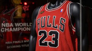 Legendaria camiseta de Michael Jordan fue subastada por más de 10 millones de dólares