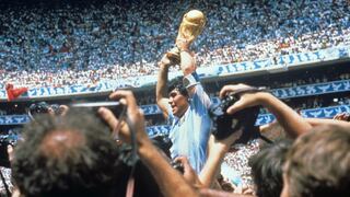 El hombre que ‘se disfrazó’ de Maradona y escribió por él los textos más emotivos de México 86
