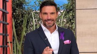 Julián Gil presenta a nueva pareja sentimental con romántica fotografía