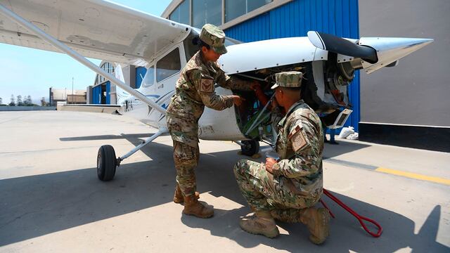 ¿Cuánto es el sueldo de un oficial de la Fuerza Aérea del Perú?