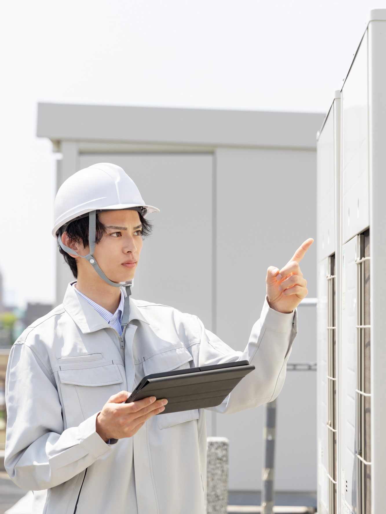 建物の点検スタッフ（未経験歓迎）◆10個以上の資格が取得できる！／年休125日／創業51年の安定企業イメージ1