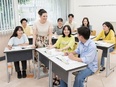 専門学校の英語教員（免許も指導経験も不要）◆月給28万円～／昨年度賞与約4ヶ月分／実働7h3