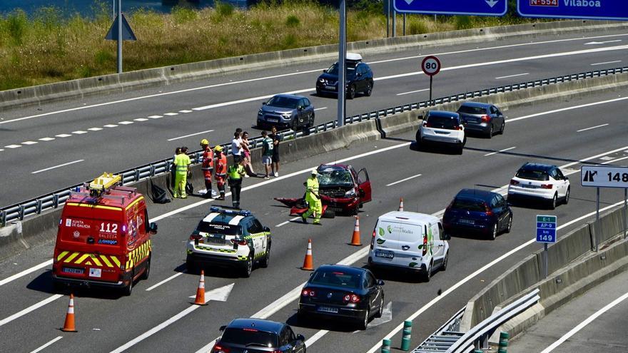 Domingo siniestro en el puente de Rande: dos accidentes paralizan el tráfico durante horas