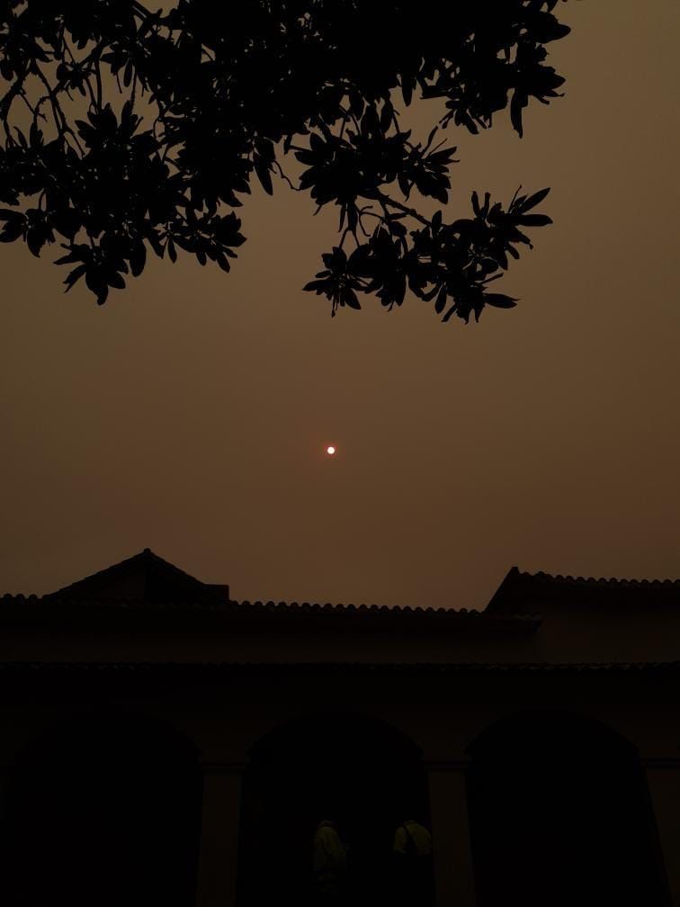 Galicia amanece con la huella de los incendios de Portugal