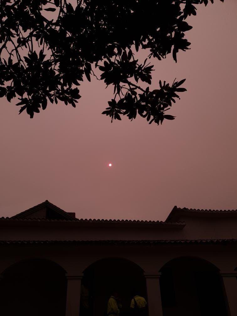 Galicia amanece con la huella de los incendios de Portugal