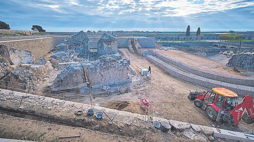 L’Estat restaura la part volada el 1939 del castell de Sant Ferran