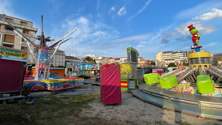 Media docena de feriantes de Porriño presentan los proyectos de las atracciones