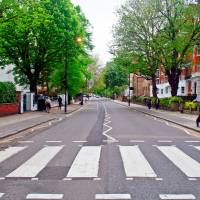 La Abbey Road se hizo famosa por el álbum de nombre homónimo que publicó The Beatles en 1969. FOTOS Cortesía Civitatis​