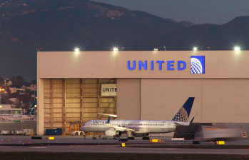 Boeing informó que le entregó la aeronave a United Airlines en 1994, hace tres décadas, y que interrumpió la fabricación del modelo 757-200 en 2004. FOTO: AFP