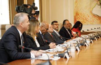 Los asistentes que han dado declaraciones tras la salida de este encuentro dieron un balance positivo aunque no se hayan detallado algunos de los temas esperados como la Constituyente y la reforma a la justicia. Foto: Presidencia