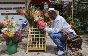 Faena en una finca silletera antes del icónico desfile de la Feria de las Flores. Foto: Manuel Saldarriaga Quintero