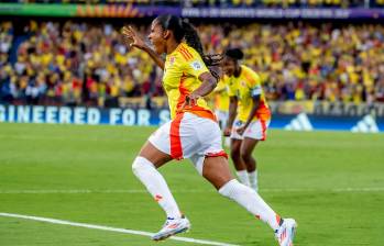 Este triunfo no solo aseguró la primera posición del grupo, sino que también mantuvo intacta la racha positiva de las colombianas, que han mostrado un gran nivel a lo largo del torneo. Foto: Juan Antonio Sánchez