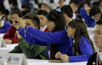 Por primera vez, se hizo una evaluación en materia de pensamiento creativo a jóvenes de 15 años a nivel mundial. Foto: Colprensa