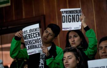 En la sesión de la Comisión Séptima estuvieron presentes estudiantes del Sena. FOTO CORTESÍA María Fernanda Carrascal. 