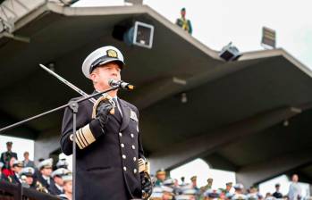 El almirante Francisco Cubides asumió este martes el mando del Comando General de las Fuerzas Militares. FOTO: CORTESÍA FF.MM.