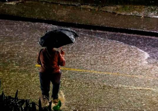 La agencia meterológica Meteo France afirmó que entre marzo y mayo se registró uno de los periodos más lluviosos desde el inicio de los registros en 1959. FOTO: JULIO CÉSAR HERRERA/REFERENCIA