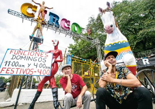 El Circo Medellín tiene dos funciones los domingos, pero en semana también atiende presentaciones a pedido de colegios o instituciones, además de que su elenco trabaja a domicilio. FOTO: Jaime Pérez