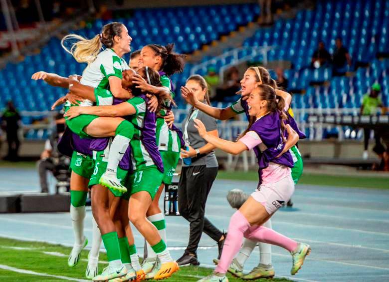 El fútbol femenino está de fiesta en Colombia con la Copa Libertadores y Nacional es protagonista