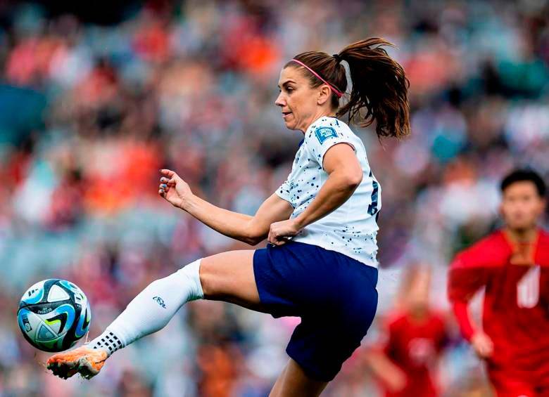 La futbolista Alex Morgan fue una de las caras visibles de la lucha por igualdad salarial entre hombre y mujeres en la Selección de Estados Unidos. FOTO: GETTY 