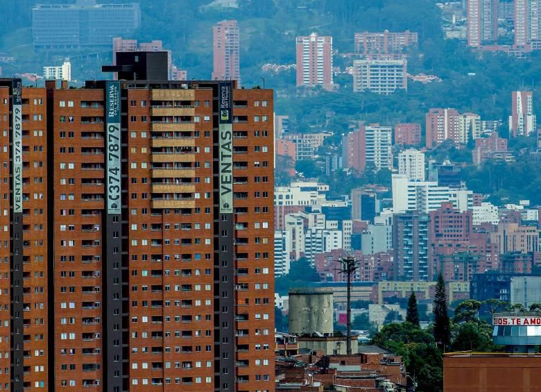 Los hogares con ingresos de hasta dos salarios mínimos, que aspiren a adquirir una vivienda de interés social (VIS), podrán acceder a una tasa de interés del 10% efectivo anual. Foto: Archivo