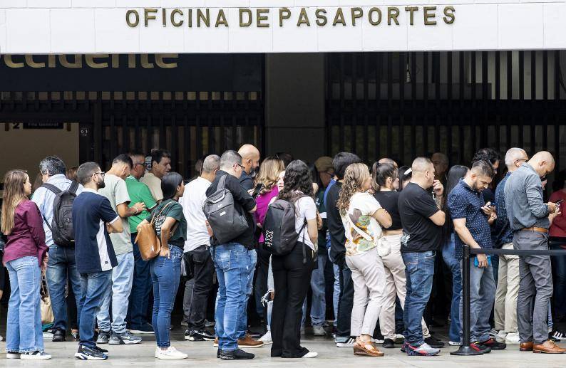 La prórroga parece aliviar la presión que recayó en los últimos meses sobre el Gobierno al verse enfrentado a una posible crisis provocada por el deseo apresurado de cambiar al contratista sin un plan de transición claro. Foto: Jaime Pérez