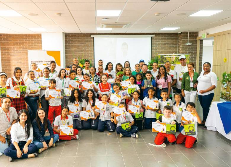 Primera cumbre Escuela de Derechos Humanos, realizada por ARM. FOTO Cortesía