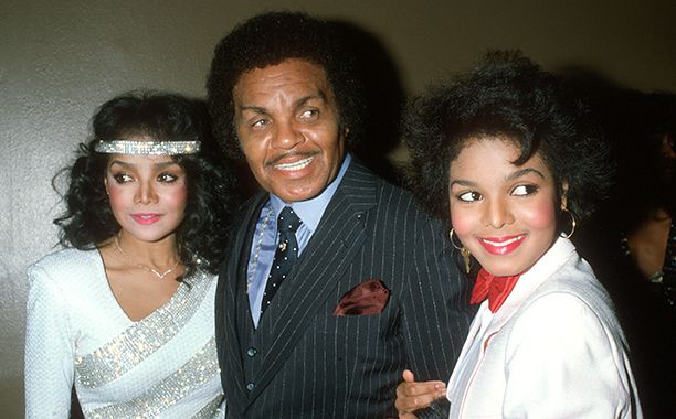 Janet Jackson With Joe Jackson and LaToya Jackson at the R&B Awards on February 4, 1983