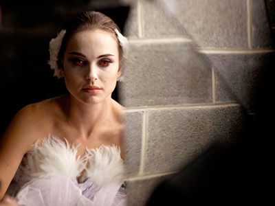 RED-EYED GIRL Natalie Portman gets ready to dance in Black Swan